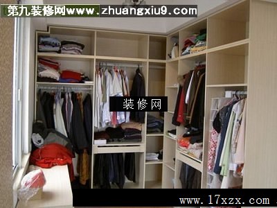 流行中式衣帽间实景图衣柜
