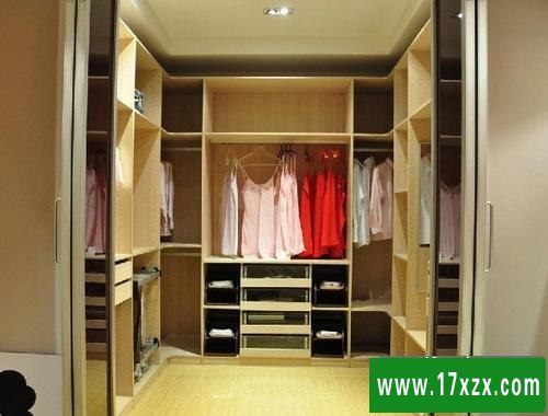衣帽间装修效果图—最新的衣帽间效果图—整体衣帽间效果图